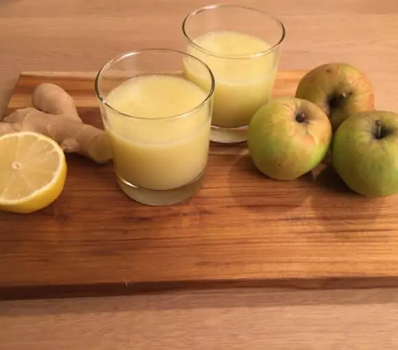 Pittig appelsoepje met gember en citroen
